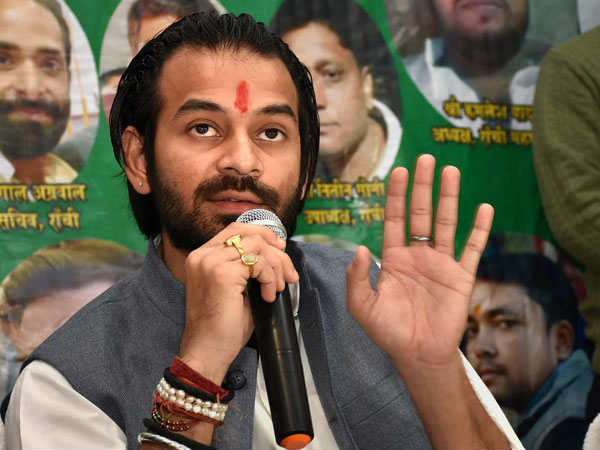 पार्टी ही नहीं, परिवार भी है परेशान