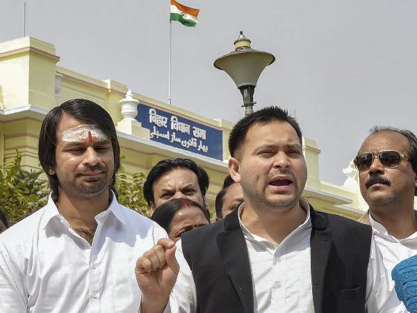 शिवानंद पर क्यों बरसे तेज?