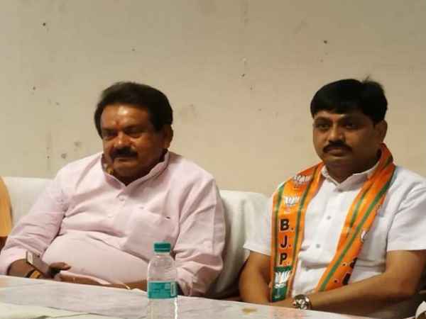 आस-पास के जिलों पर पकड़ आस-पास के जिलों पर पकड़