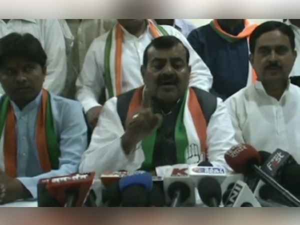 बदल रहा है जिले का सियासी समीकरण