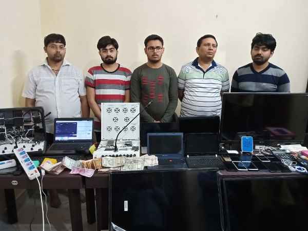 कानपुर में पांच सट्टेबाजों को किया गिरफ्तार 