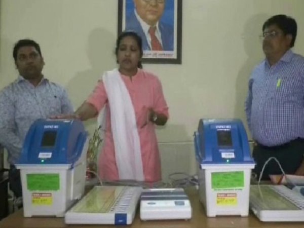 क्या कहते हैं निर्वाचन अधिकारी