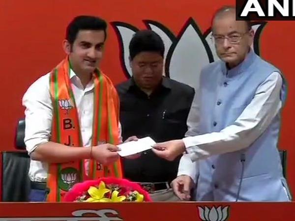 आतिशा और अरविंदर लवली से गंभीर का मुकाबला