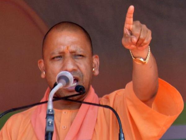 हिंदुत्व का मुद्दा सीएम योगी पर