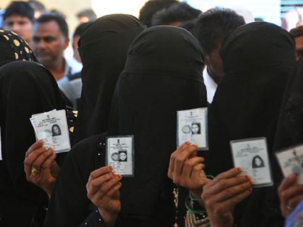 छितराएं नहीं मुस्लिम समुदाय के वोट