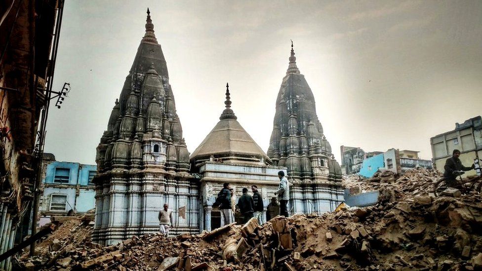 TWITTER/@SHRIVISHWANATH