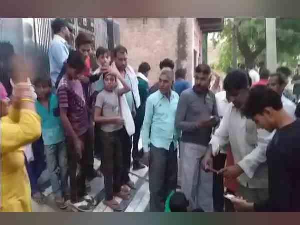 एकतरफा प्यार में लड़की को कुल्हाड़ी से काटा