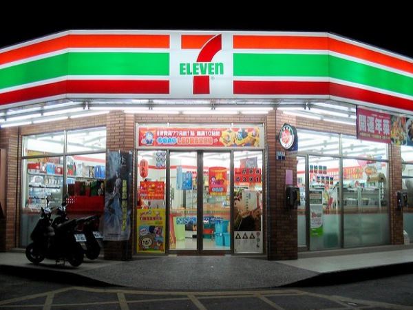 सिंह ने लड़के को भरपेट खाना खिलाया