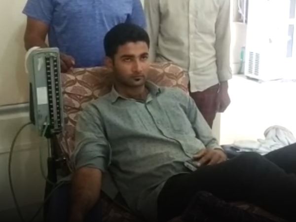 प्रेग्नेंट महिला को खून देने के लिए तोड़ा रोजा