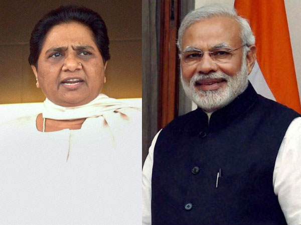 अखिलेश यादव पर भी निशाना