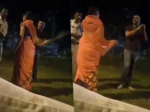 महिला को बेल्ट से पीट रहे थे पुलिसवाले 