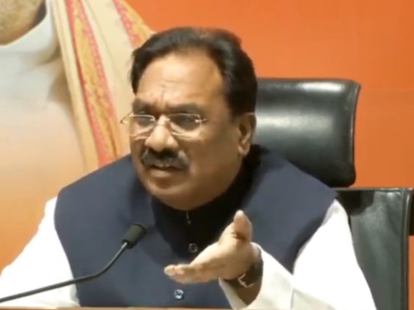 'विपक्ष की हताशा का परिणाम है, वो गलत भाषा का उपयोग कर रहे' 