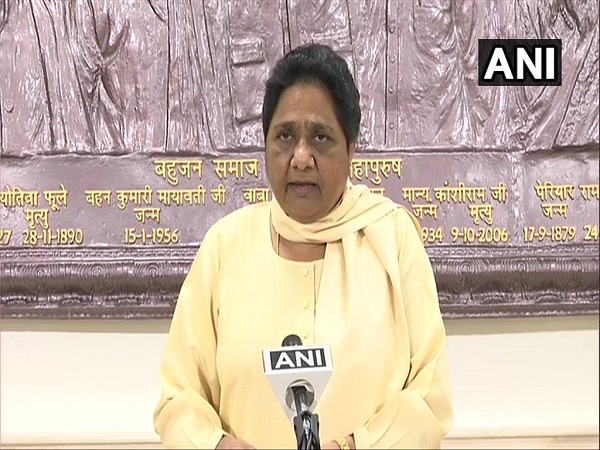  मुस्लिमों को लेकर भी हो रही है राजनीति 