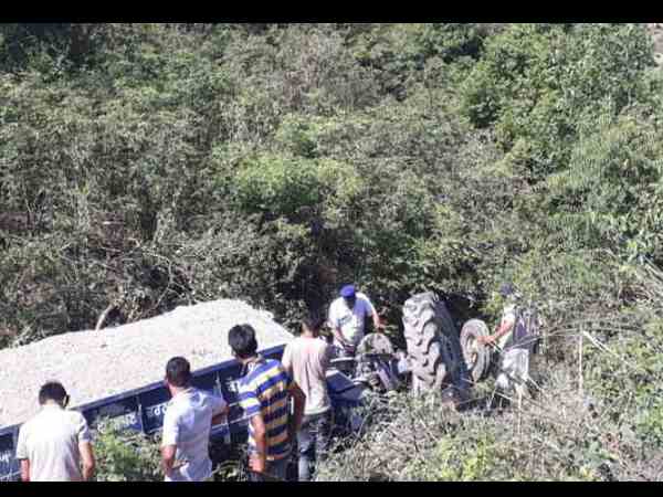 truck carrying eight soldiers caught fire