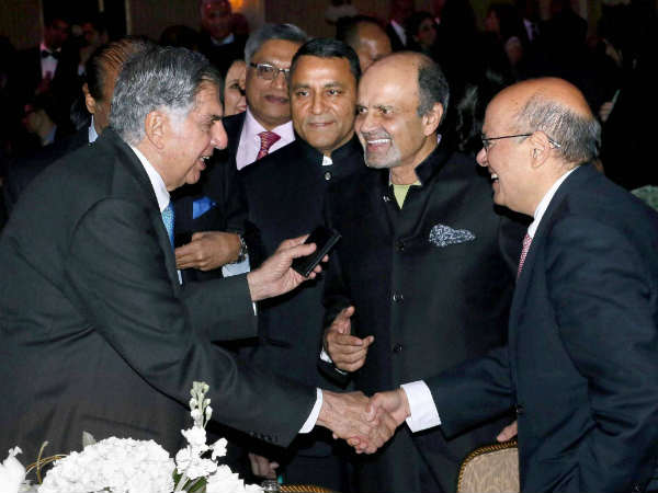  1986 में जुड़े बर्कशायर हैथवे से 