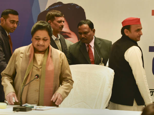 अखिलेश भी नहीं कर पाए पूरी बबुआगिरी
