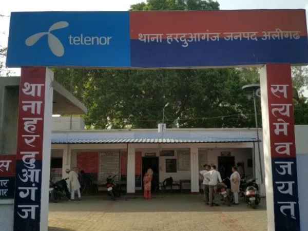 तमंचा व बाइक बरामद