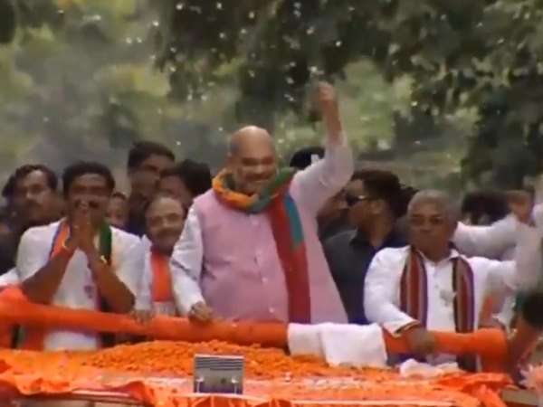 बीजेपी ने टीएमसी पर फाड़ने का लगाया आरोप