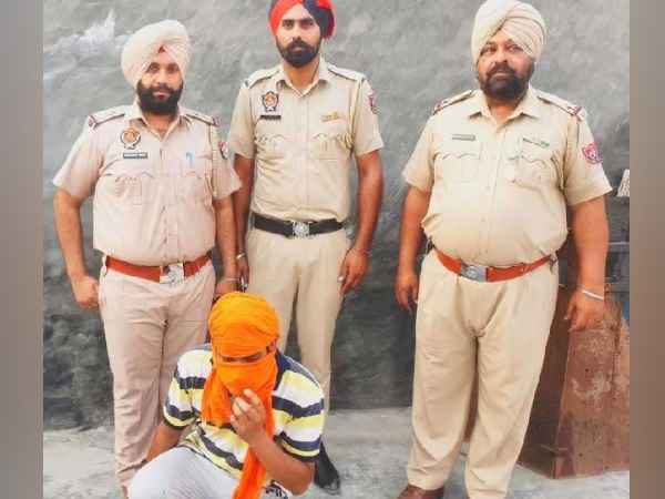 ISI को सौंपने वाला था खुफिया दस्तावेज ISI को सौंपने वाला था खुफिया दस्तावेज