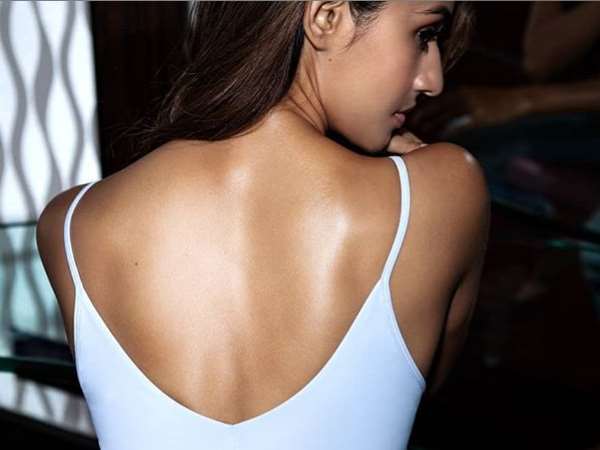 लगातार सोशल मीडिया पर सक्रिय