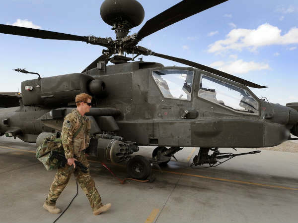 चार ब्‍लेड वाला अपाचे 