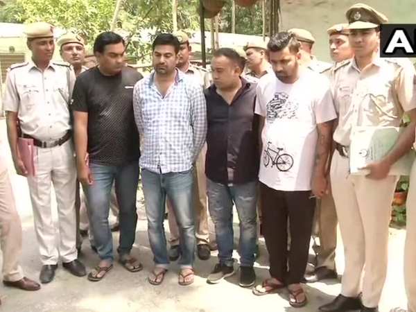 एटीएम क्लोनिंग गिरोह का दिल्ली पुलिस ने यूं किया खुलासा एटीएम क्लोनिंग गिरोह का दिल्ली पुलिस ने यूं किया खुलासा