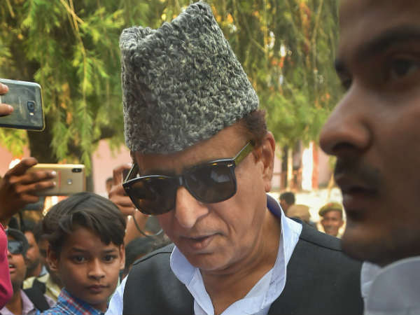 जया प्रदा पर भद्दे तंज के चलते बैन हुए थे आजम