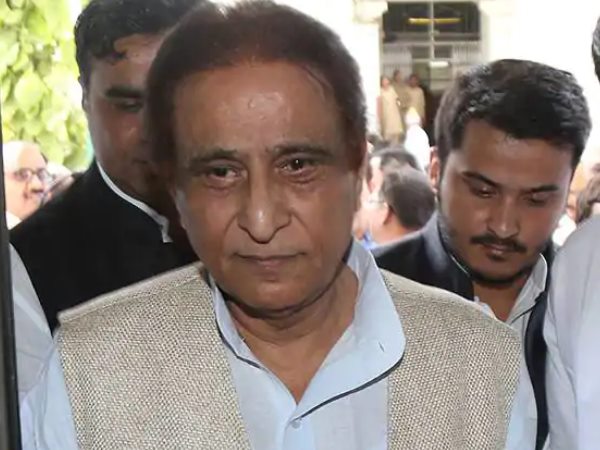 मुस्लिम होने की वजह से की गई कार्रवाई: अब्दुल्ला आजम