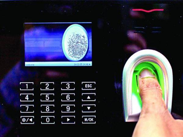 रजिस्टर और बायोमैट्रिक चेक करने के निर्देश