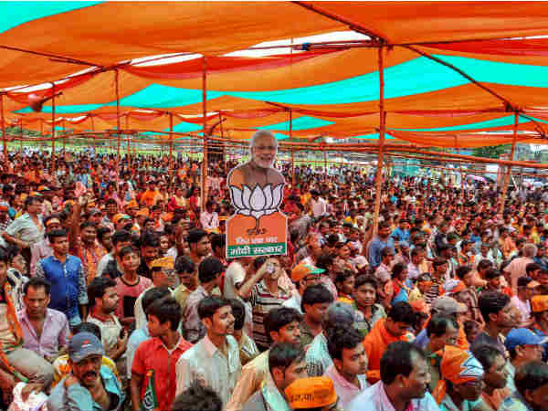 वोटरों के हिसाब से अलग-अलग मुद्दे