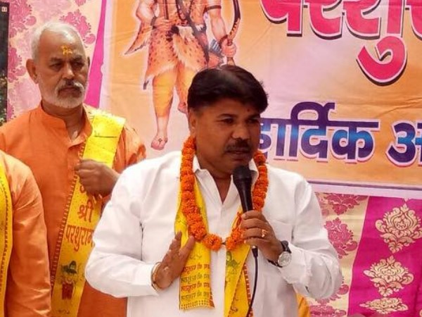 पांच लाख कांग्रेसियों को भाजपा में शामिल कराएंगे