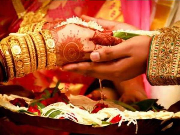 पत्नी-प्रेमिका ने एक साथ लिए फेरे