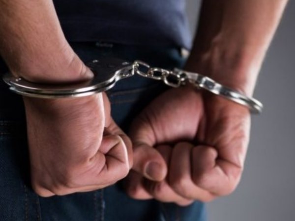 जीआरपी इंस्पेक्टर निकला लुटेरा