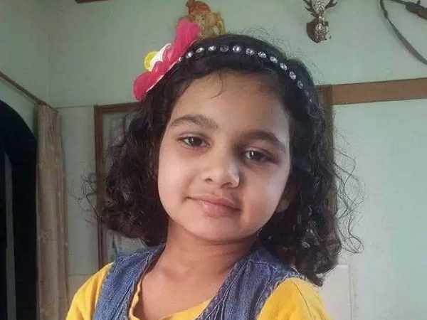 हैदराबाद से 70 किमी दूर ट्रक से हुई कार की टक्कर हैदराबाद से 70 किमी दूर ट्रक से हुई कार की टक्कर