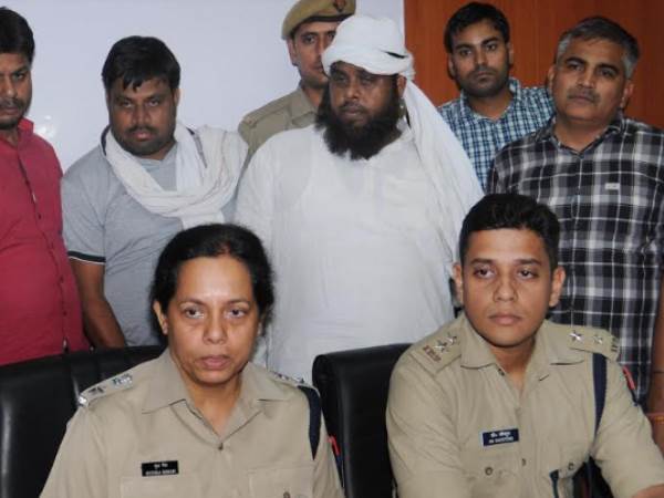 तीनों आरोपियों पर था 25-25 हजार का इनाम 
