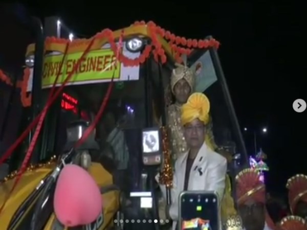 Engineer Dulha in JCB in Baloda bazar kasdol Chhatisgarh