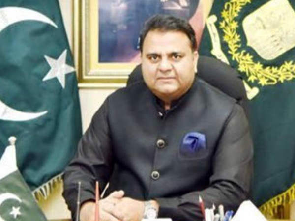 मौलवी बोले हद में रहें फवाद 