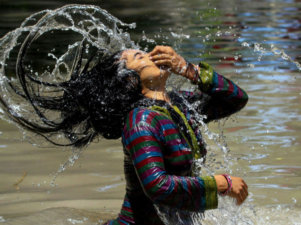 उबल रही है दिल्ली 