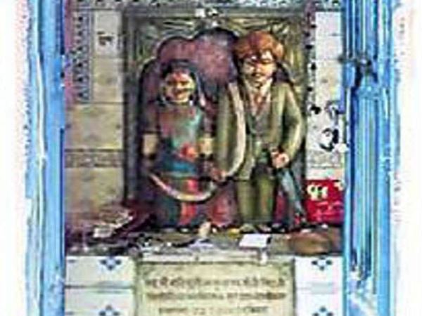 Bride Groom Temple in Lasada Village on Banswara Udaipur Highway Bride Groom Temple in Lasada Village on Banswara Udaipur Highway