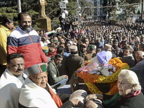 हिमाचल प्रदेश में आपसी कलह में फंसी कांग्रेस