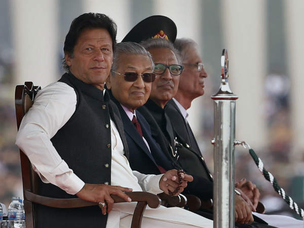 इमरान ने रोया सुबूत का रोना 