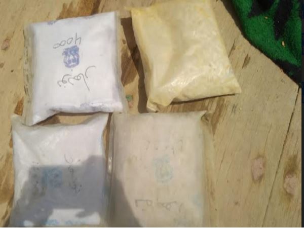 Two pakistani arrested at kutch border with drugs