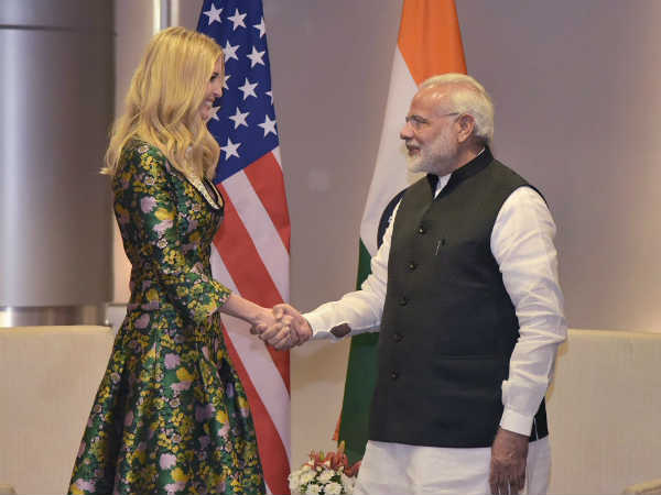 बेटी इवांका ने भी किया मोदी को विश बेटी इवांका ने भी किया मोदी को विश