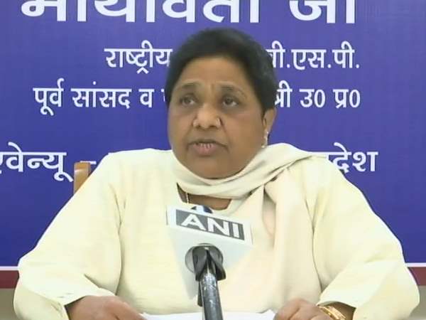 संस्थाएं सरकार के सामने नतमस्तक संस्थाएं सरकार के सामने नतमस्तक