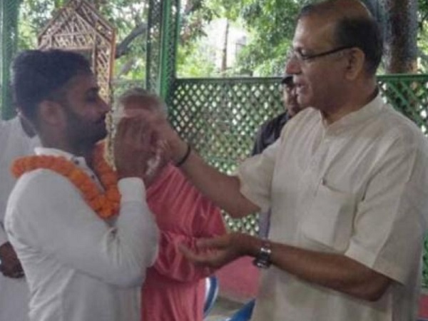 बीफ ले जाने के शक में पीट-पीटकर हुई थी अलीमुद्दीन की हत्या