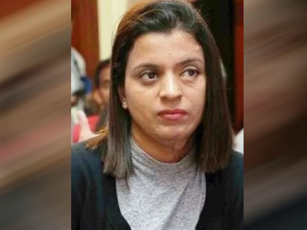 ऋचा चड्ढा को रंगोली ने लिया था आड़े हाथ