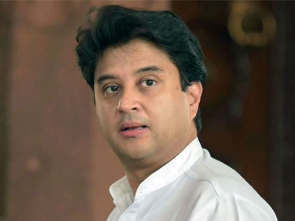 ज्योतिरादित्य को देखना पड़ा हार का मुंह