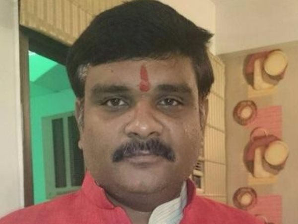 आजमगढ़ में अखिलेश आगे