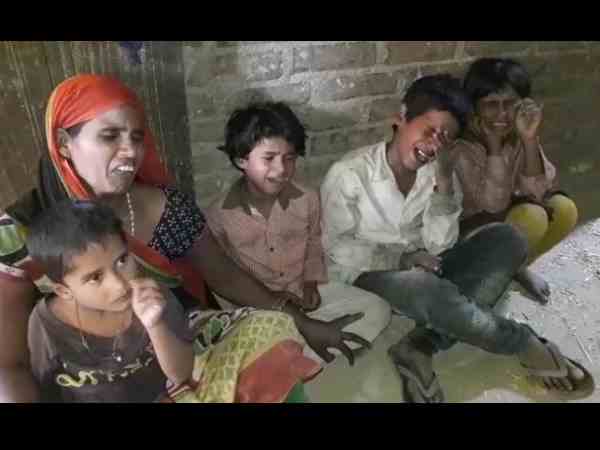 पत्नी लगाती रही गुहार 