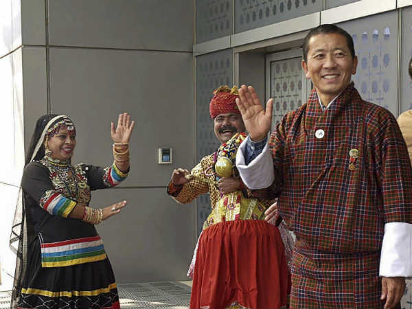 वीकएंड पर सर्जरी का मजा लेते पीएम वीकएंड पर सर्जरी का मजा लेते पीएम